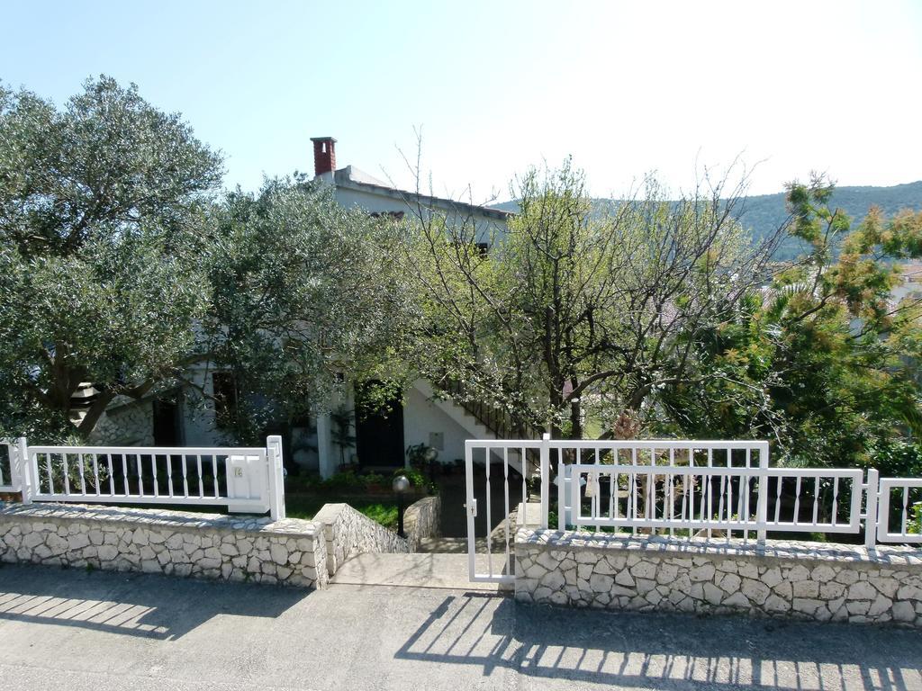 Apartment Golubica 2 Marina Exterior photo
